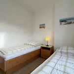 Gaestehaus-gorch-fock-wohnung-6-mit-direktem-meerblick 비크아프포르
